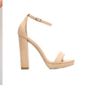 Nude heels!